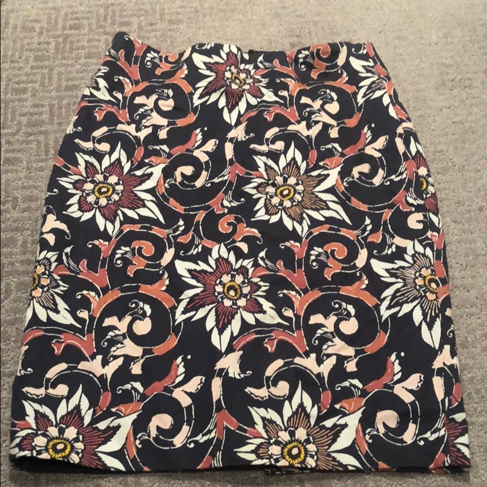 Loft skirt